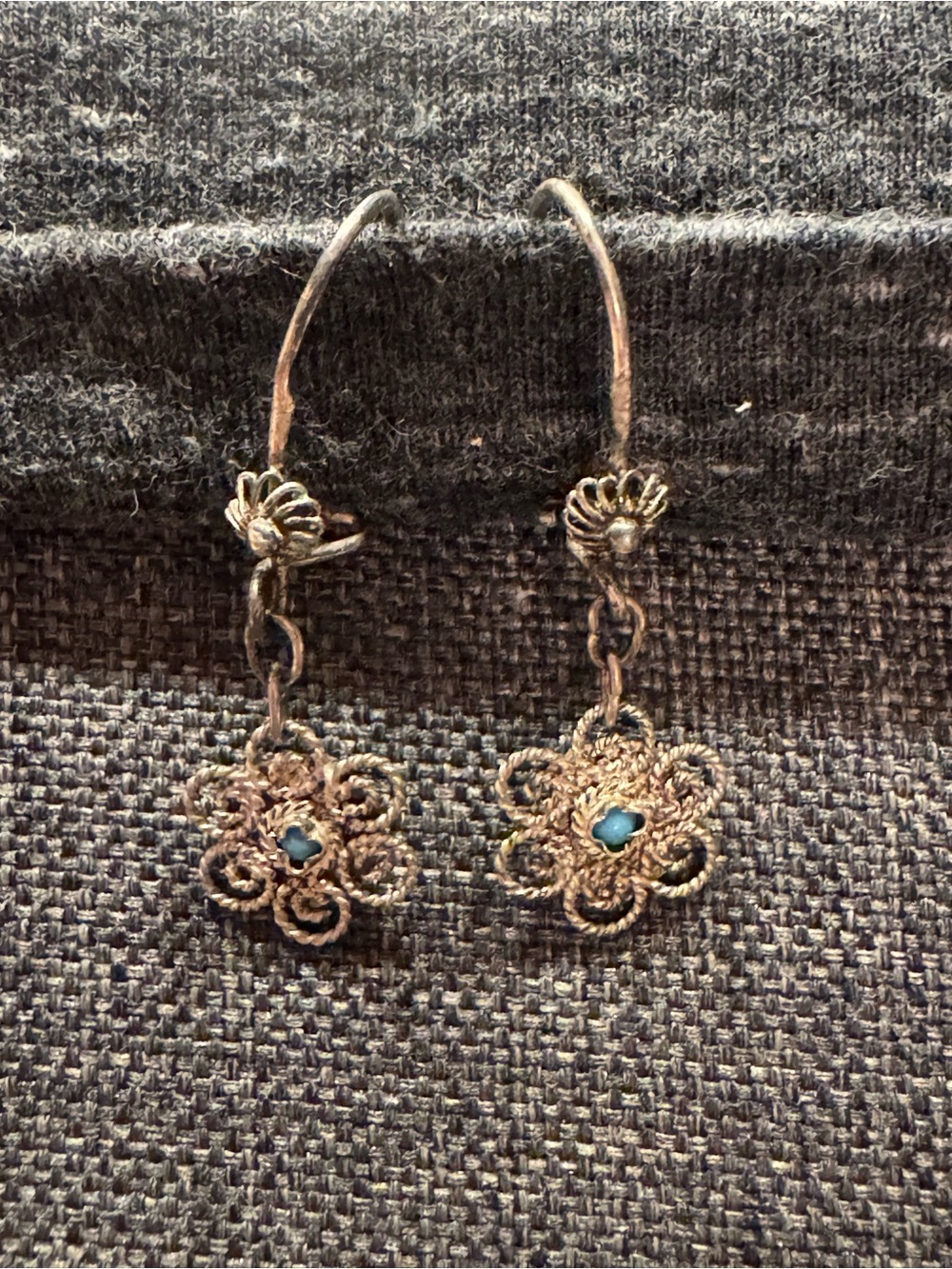 Vintage Fillgiree Flower Silver tone Dangle Earrings
